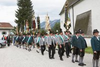 Kirchenzug zur Heldenehrung