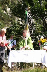 Militärpfarrer Martin Straßer beim Gottesdienst